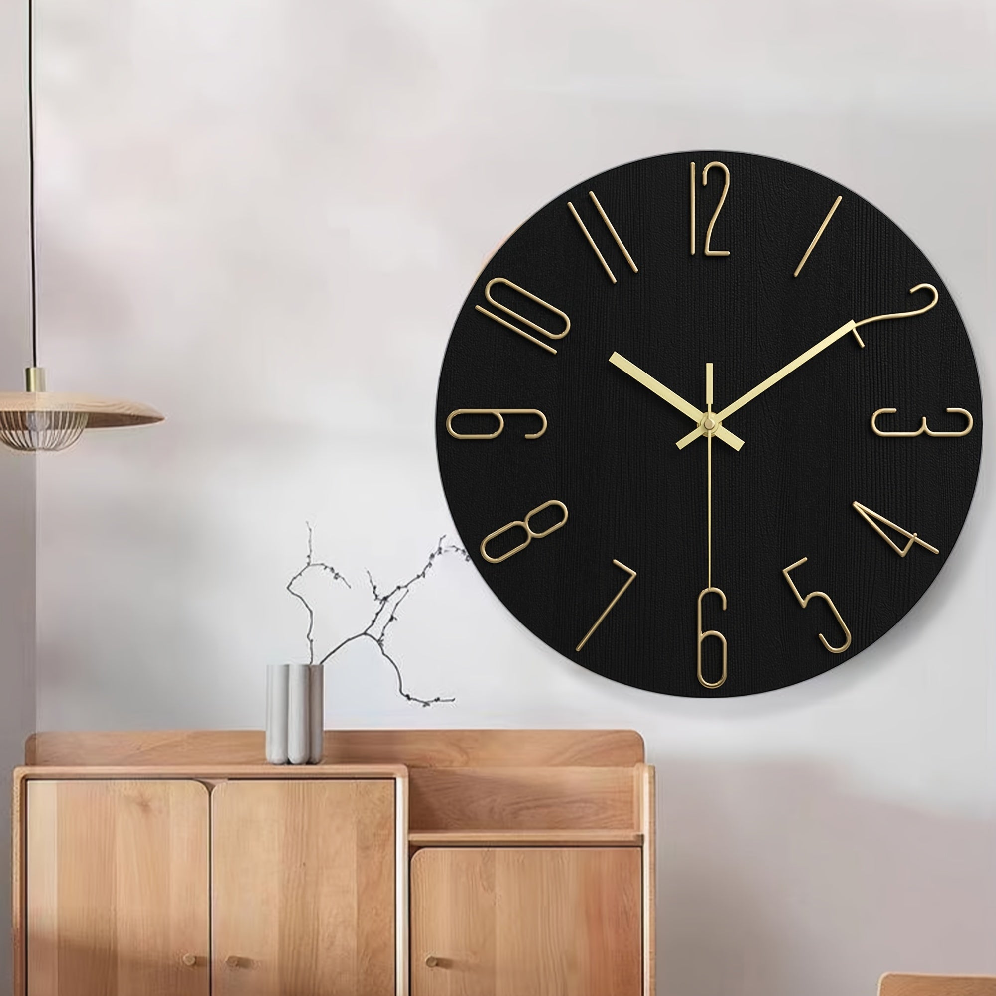 Luminair Runde Wanduhr, randloses minimalistisches Design in Schwarz und Gold