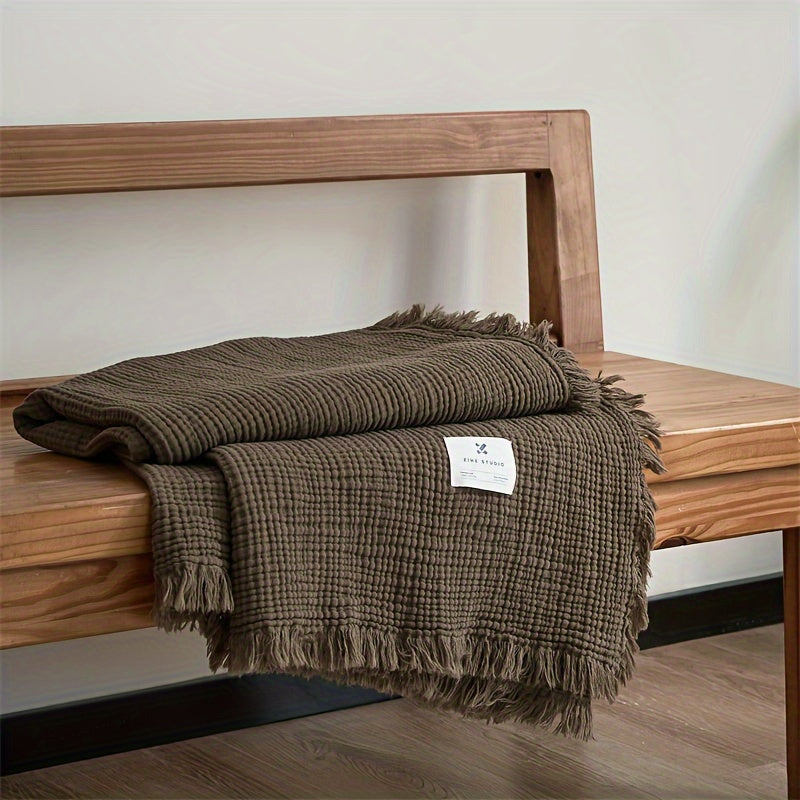 Přikrývka Olivebreeze z 4 vrstev bavlněné gázy s elegantními třásněmi pro každodenní pohodlí