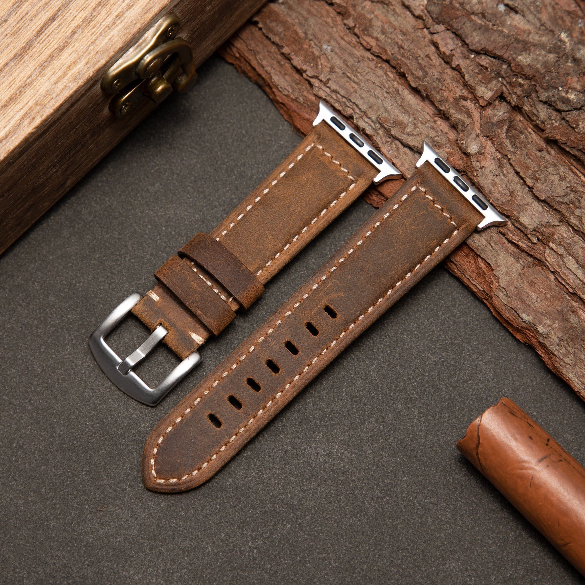AuroraForge Cinturino in Pelle Vintage Opaco per Apple Watch
