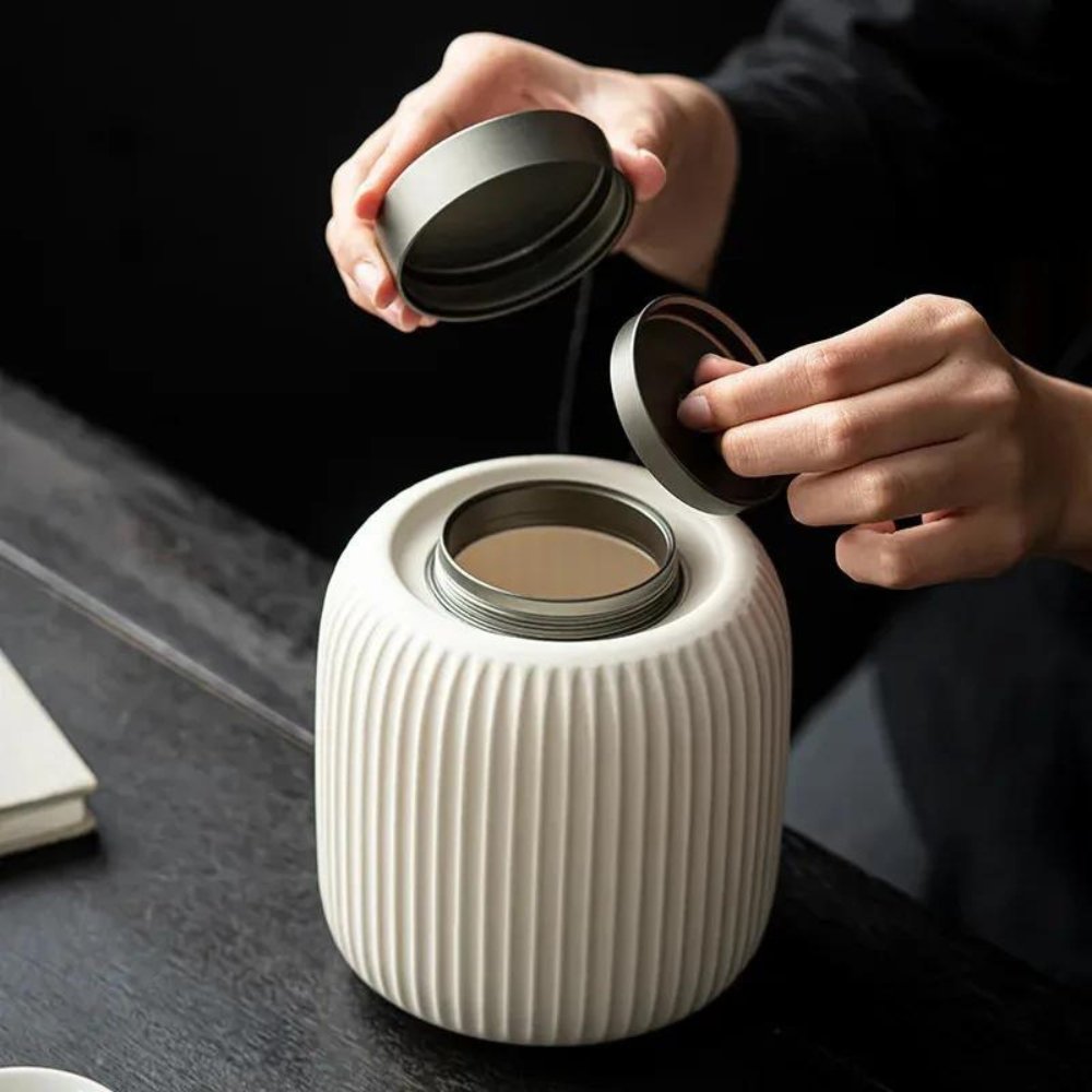 Urna commemorativa per animali HonorVase con finitura in ceramica per il compagno amato