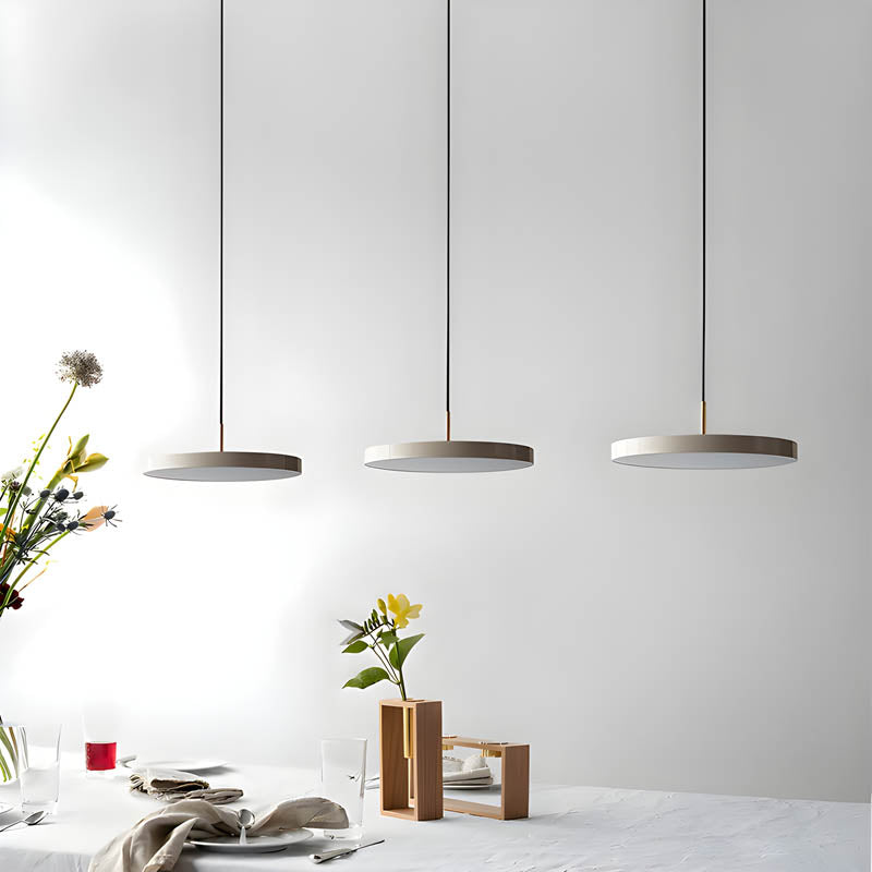Lustră Pandantiv Modernă NovaGlow cu LED și Cablu Reglabil de 150 cm