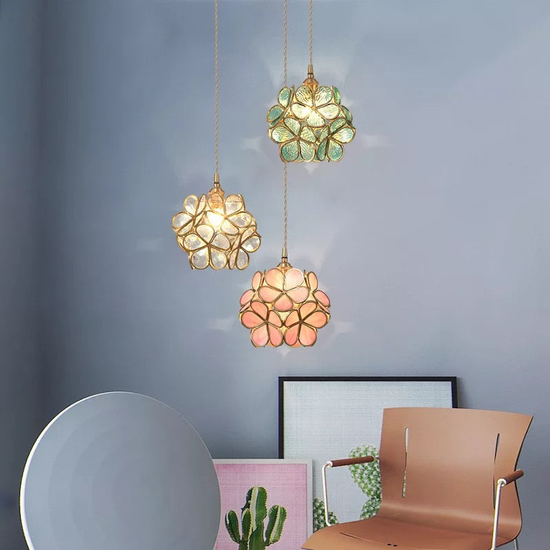 Liora Glass Pendellampe med Nordisk Blomstermotiv