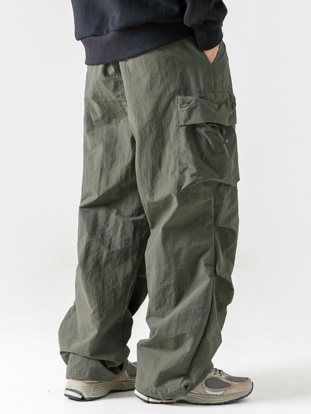Pantaloni cargo resistenti da uomo con tessuto idrorepellente per escursioni all'aperto