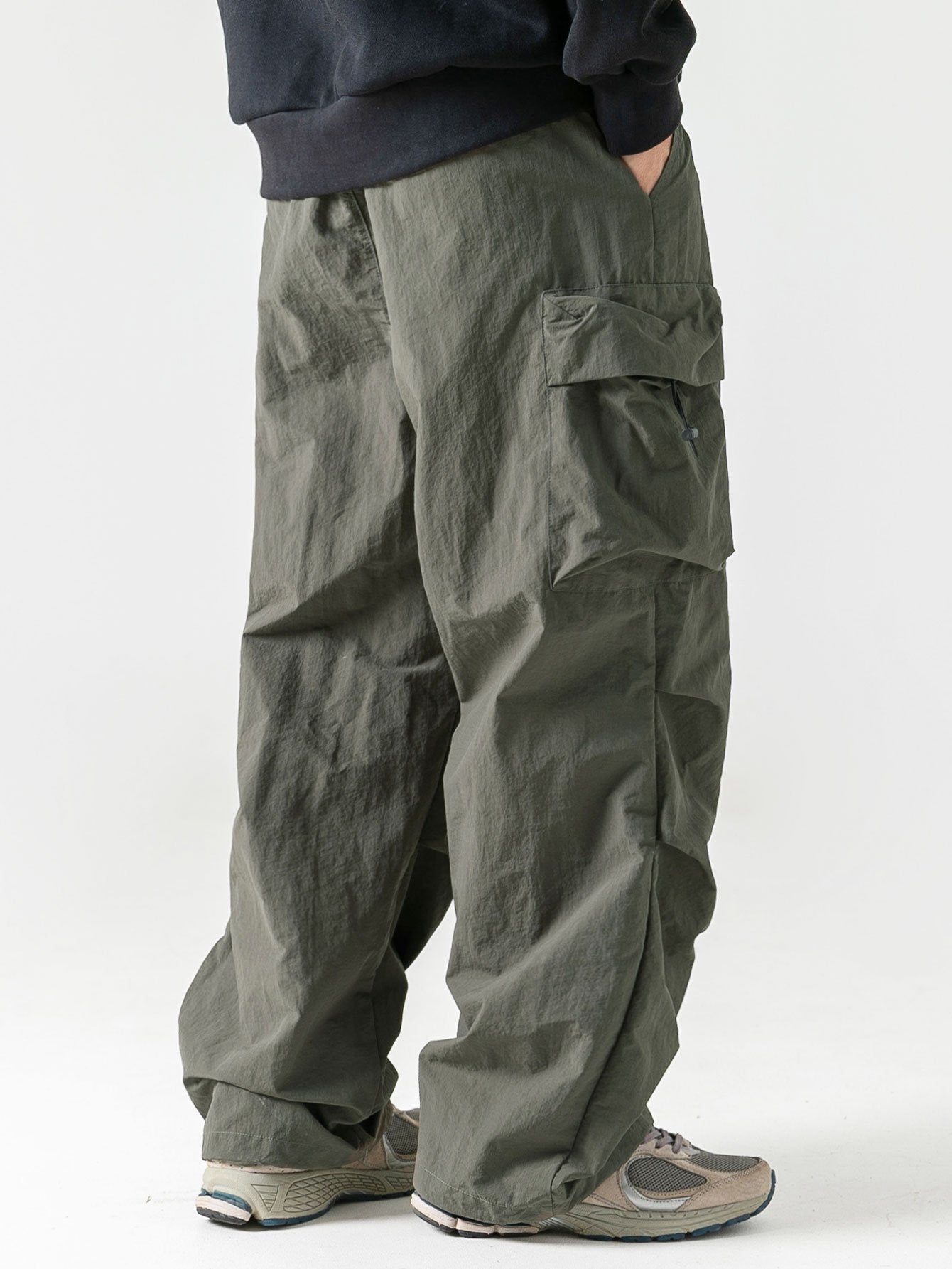 Pantaloni cargo resistenti da uomo con tessuto idrorepellente per escursioni all'aperto