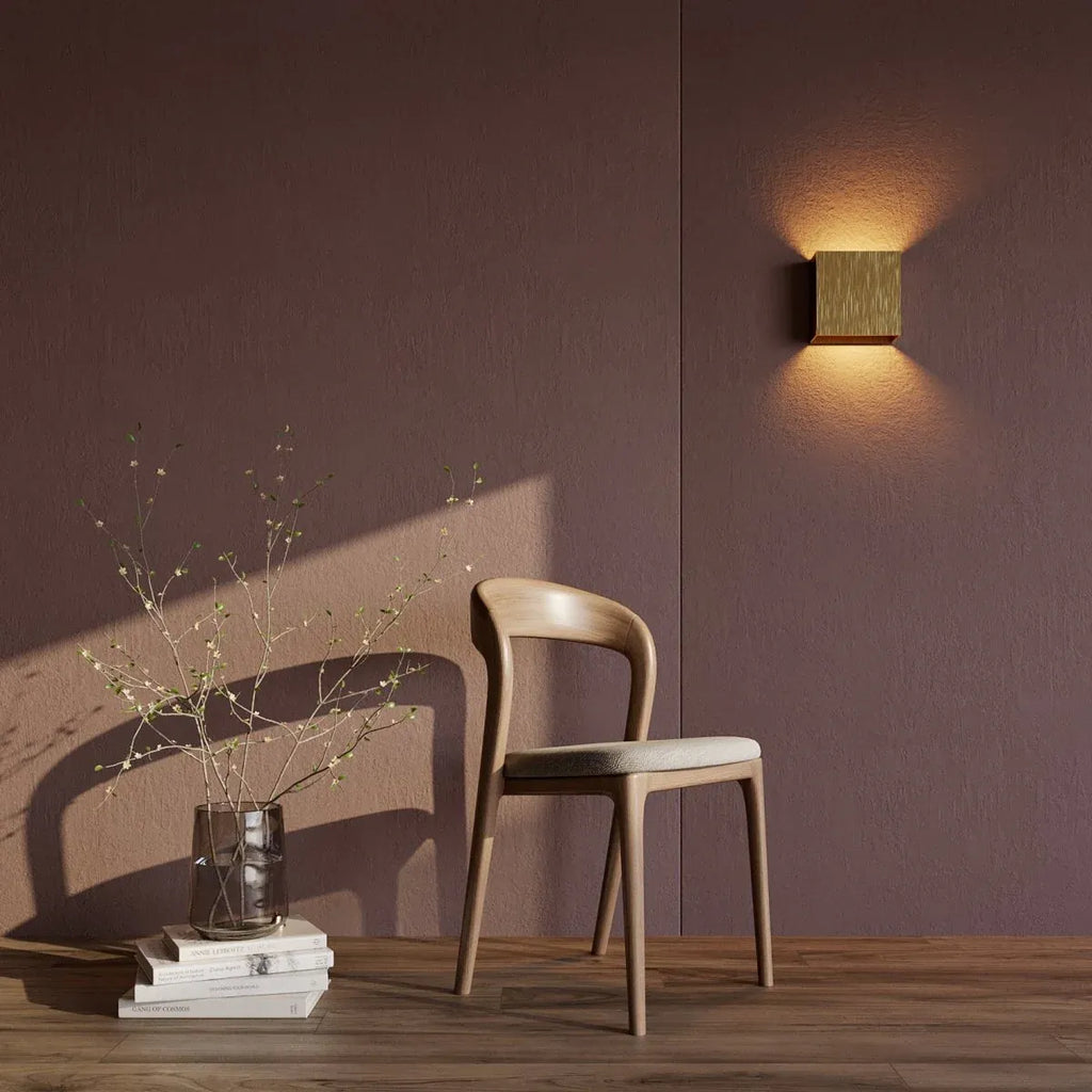 ElegantBeam schlanke Wandleuchte mit minimalistischem Design für edle Beleuchtung