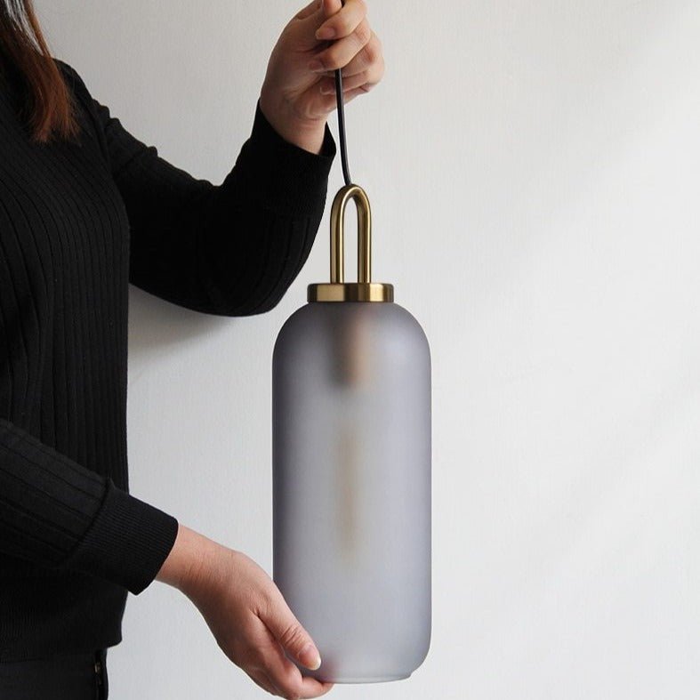 Lustră suspendată Nova Glass Stone pentru spații moderne de luat masa și living ambientale