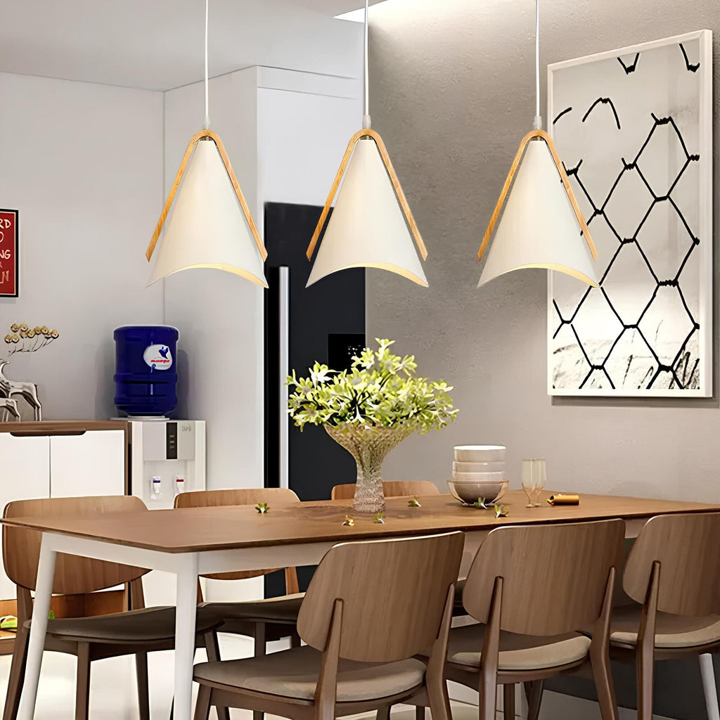 LuminaGuard LED Sarkıt Işık Göz Dostu Parlama Önleyici Kalkanlı