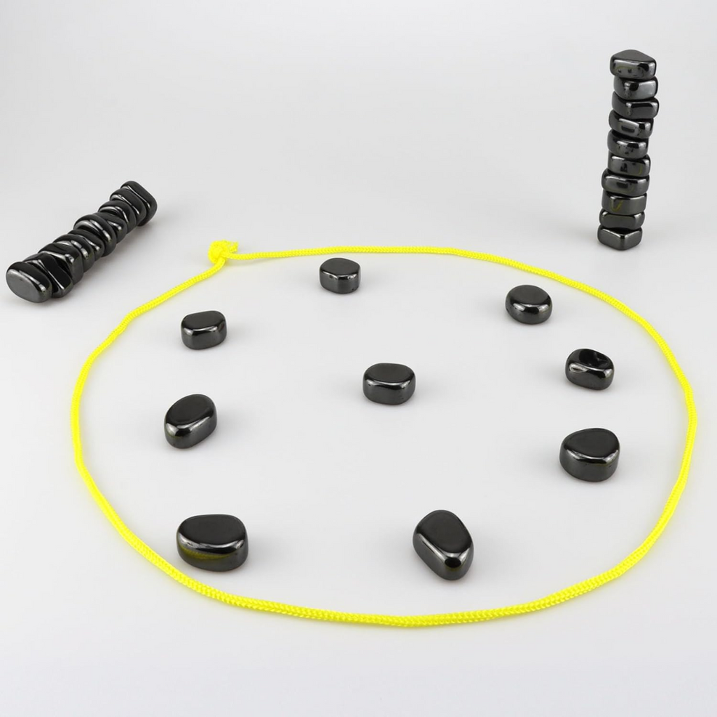 CheckMate Premium Chess Set With Magnetic Travel Stability While Traveling