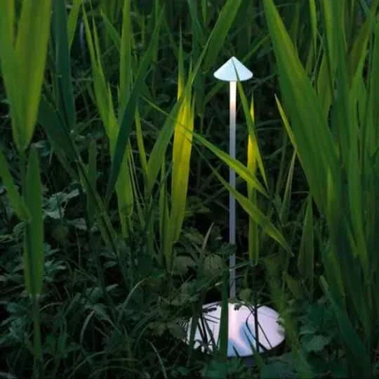 LumaLite Energy-Saving LED Lamp Delivers Long-Lasting Ambience At Home