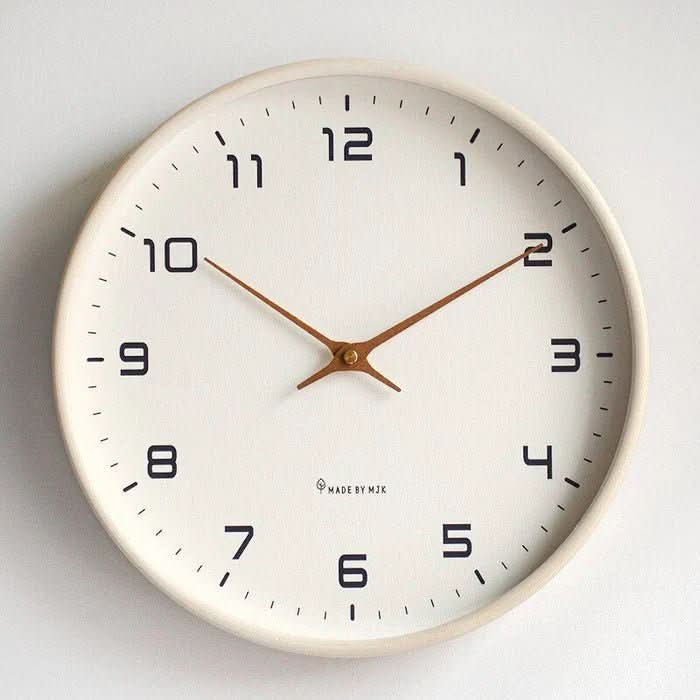 Reloj de Pared ArborLux de Movimiento Silencioso para Hogares Modernos