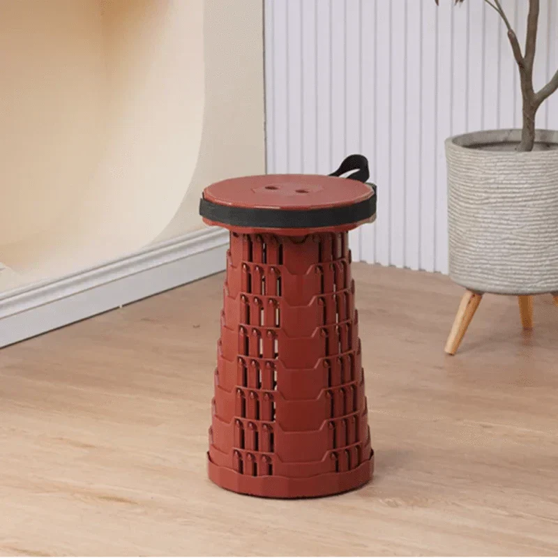 Taburete telescópico TrailFlex para uso interior o exterior