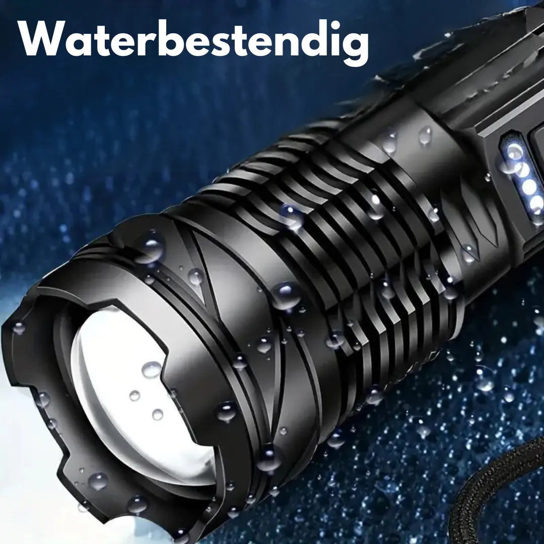 PowerBeam militærlykt leverer 5000 lumen for taktiske proffer og eventyrere