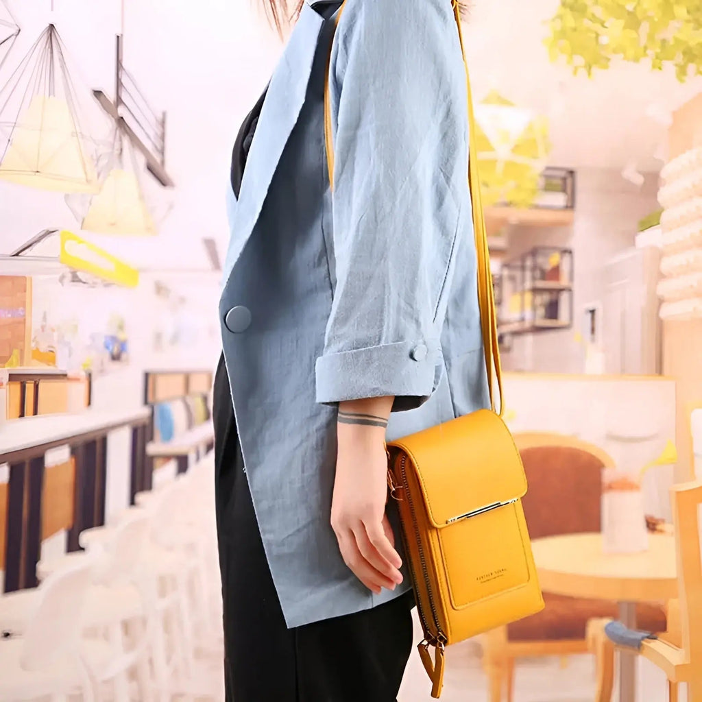 SafeTouch Shoulder Bag In Soft Leather With Anti-Theft Protection For Everyday Use