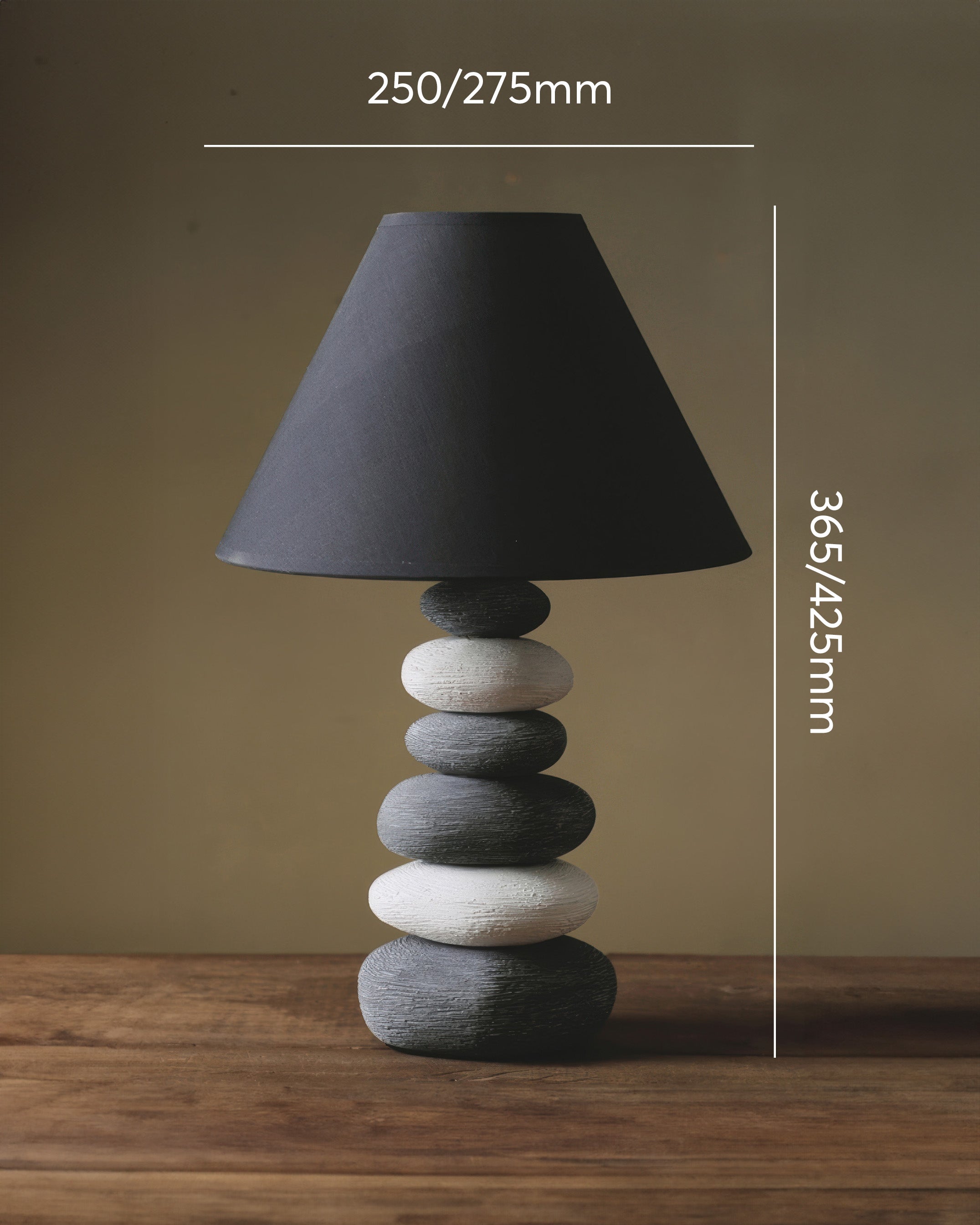 Aurelia Atmosferyczna Lampa Stołowa z Abażurem z Tkaniny i Kamienną Ceramiką do Salonu