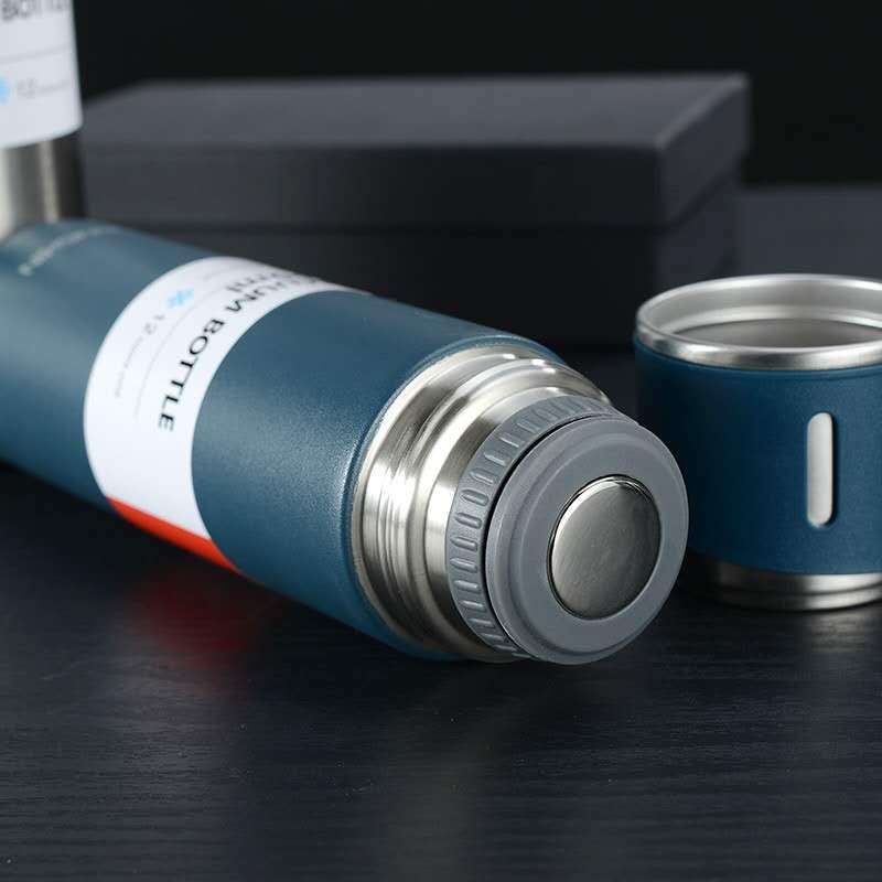 Robuster Thermosbehälter aus Edelstahl für Outdoor-Abenteuer und Campingausrüstung