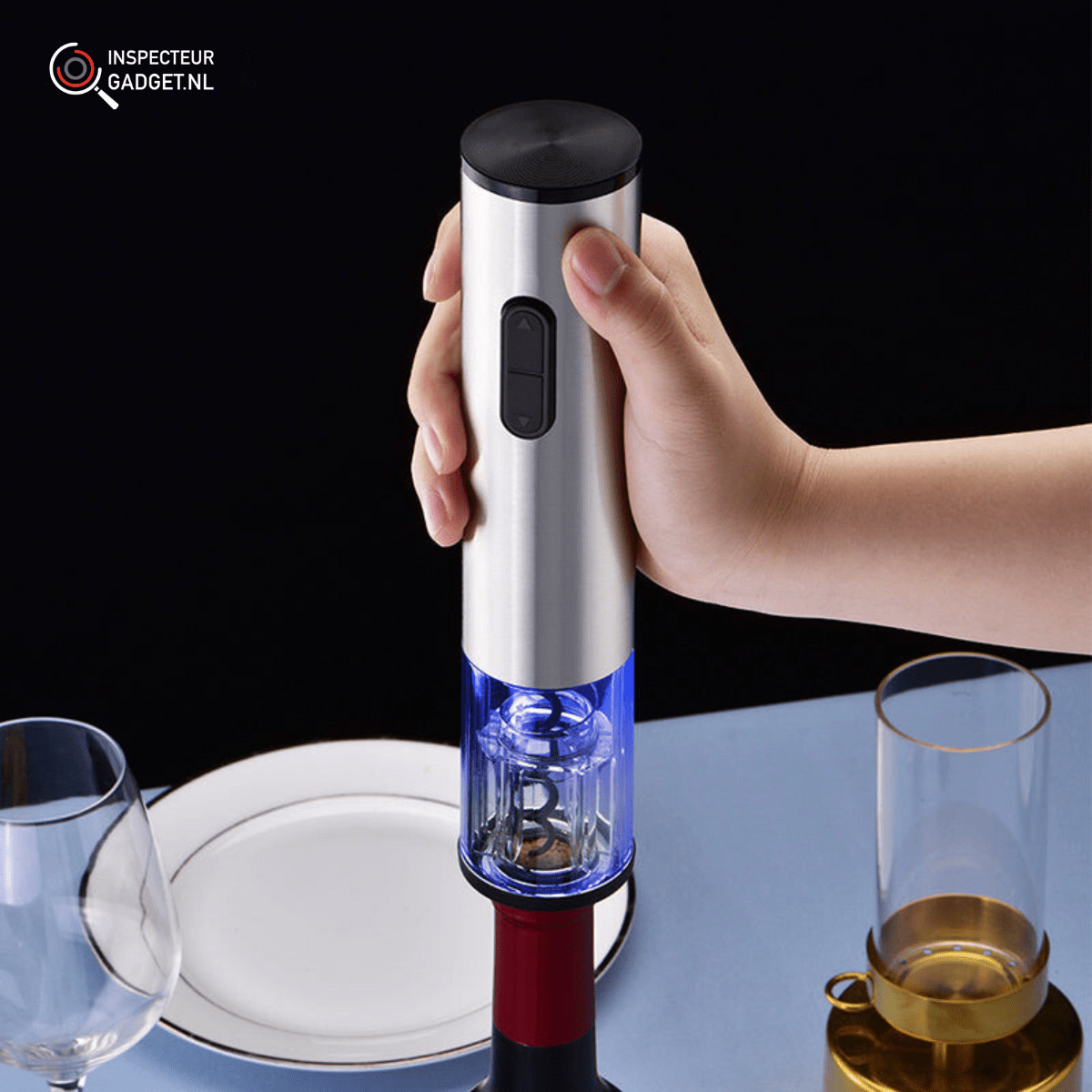 Apribottiglie Elettrico Vinolux 4 in 1 con Cavatappi, Tagliafogli, Aeratore e Tappo Sottovuoto