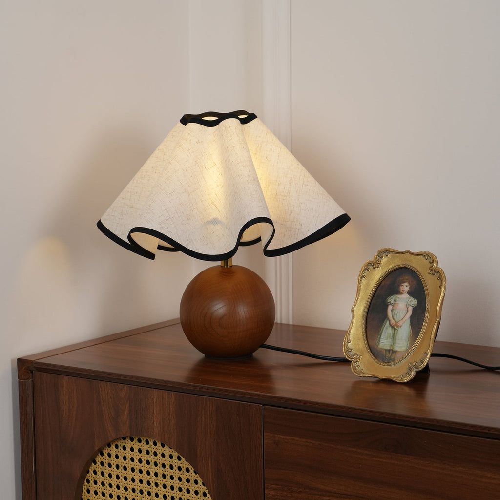 Lampada da Tavolo Moderna Lumenia per Illuminazione Ambientale Interna