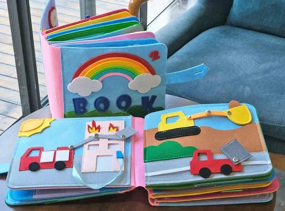 NovaLoom Montessori Mini učebnice se šestnácti interaktivními příběhy pro malé žáky